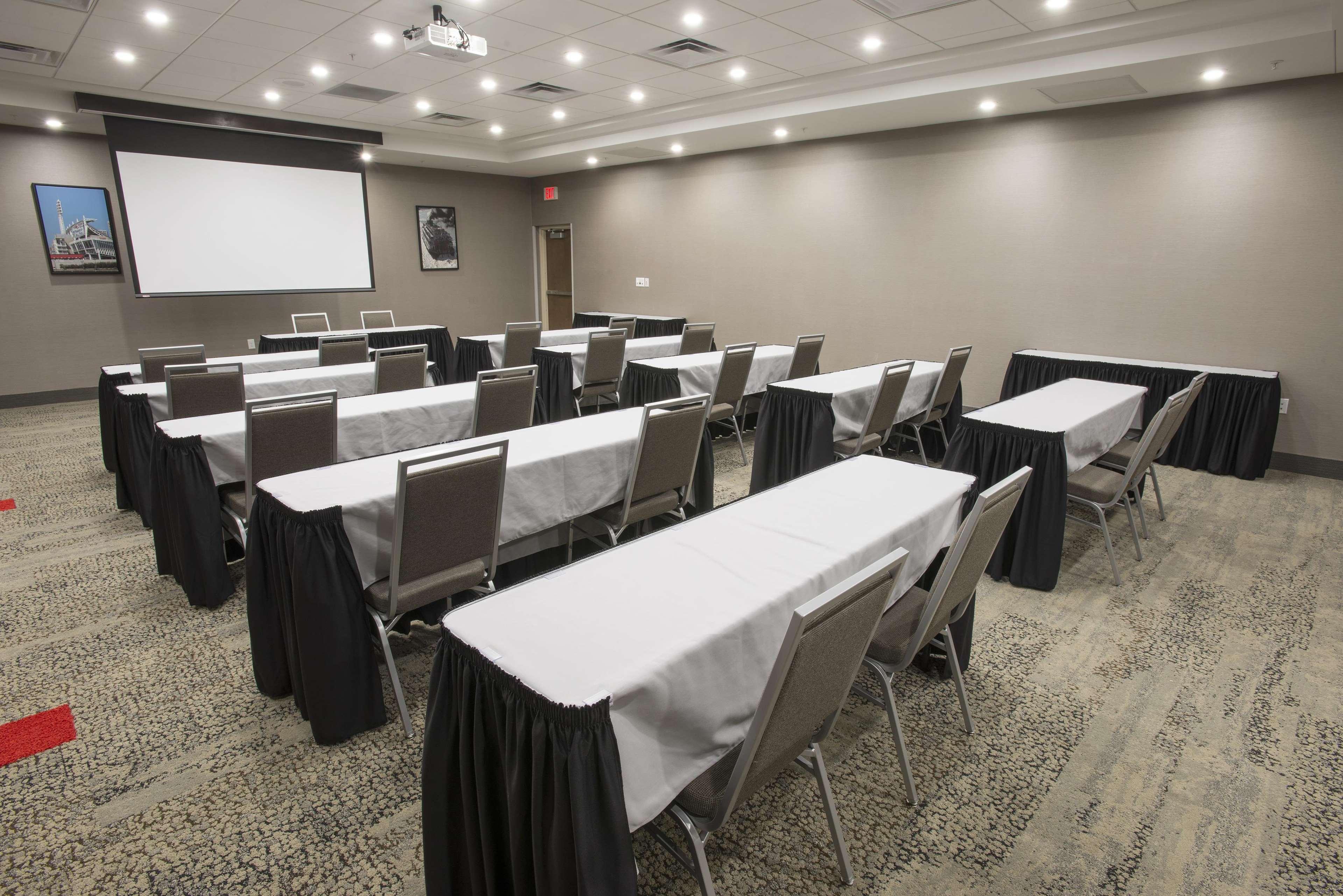 Hampton Inn & Suites - Cincinnati/Kenwood, Oh Silverton Esterno foto