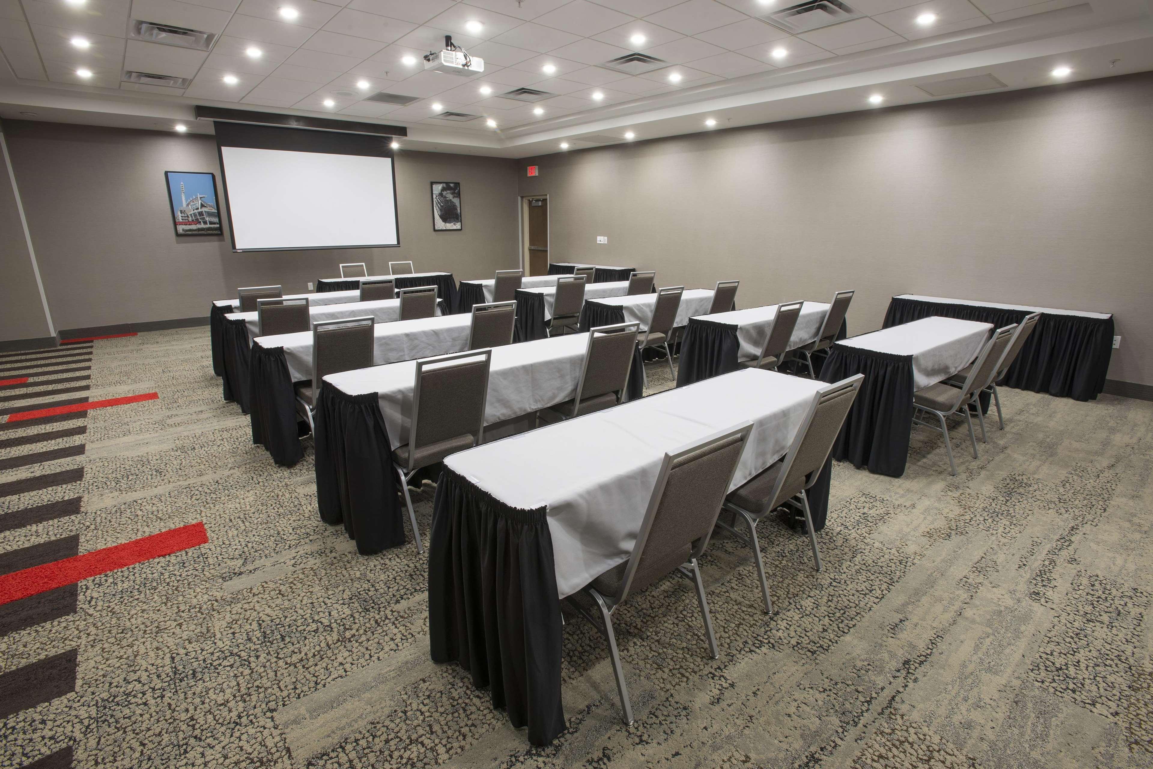 Hampton Inn & Suites - Cincinnati/Kenwood, Oh Silverton Esterno foto